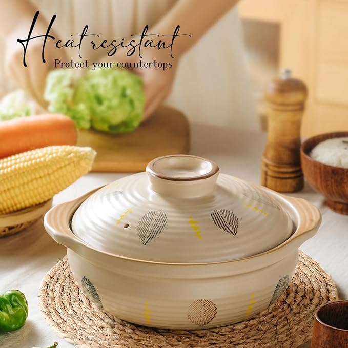 Round Woven Placemats Set of 6, Natural Water Hyacinth Place mats, 13.8 inch Rattan Placemats Wicker Placemats Farmhouse Boho Braided Heat Resistant Outdoor Placemat Patio Table Place Mats