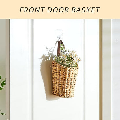 Handwoven Front Door Basket Water Hyacinth Wall Hanging Basket Decorative Boho Mounted Organizer for Dried Flower Plants Storage Basket for Garden, Home, and Farmhouse Décor