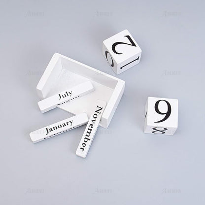 AUEAR, Wooden Block Perpetual Desk Calendar Desktop Cube Rustic Chic Number for Home Office Decoration (White, 1 Pack)