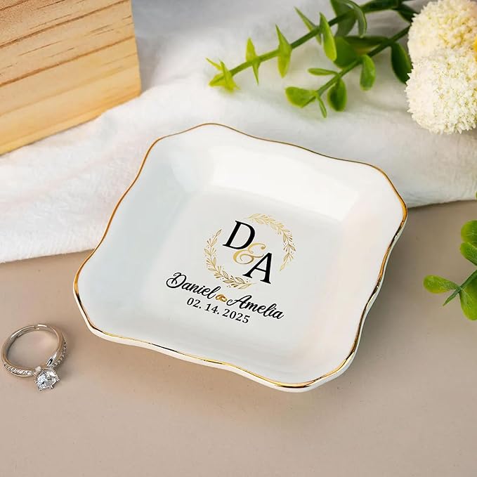Personalized Wedding Ring Dish Gifts for Couples, Married Jewelry Tray Ring Holder, Wedding Gifts for Women Newlywed Future Bride To be, Engagement Gift for Mr Mrs Wife Husband Him Her