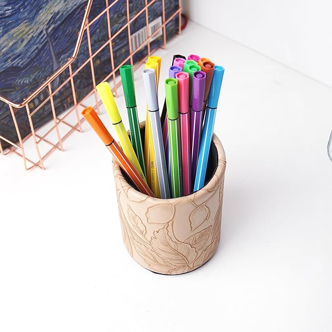 PU Leather Pen Holder Round Flash Makeup Brush Holder Desktop Pencil Storage Holder Gift for Desk Office Classroom Home(1-Carved Light Brown)