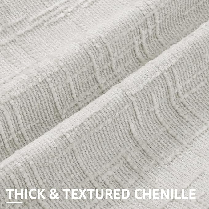 decorUhome Spring Light Grey Chenille Throw Pillow Covers 20x20 Set of 2 Textured Slubby Couch Pillow Covers Farmhouse Accent Modern Neutral Decorative Pillow Cases for Bed Sofa Living Room