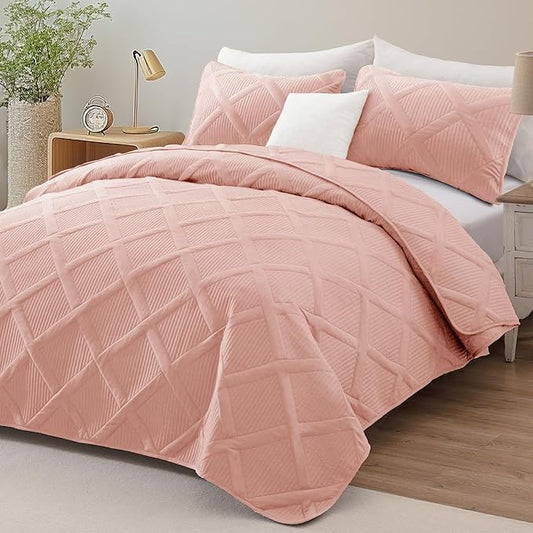 Exclusivo Mezcla Twin Size Quilt Set - Blush Pink Quilts Bedding Set with 2 Pillow Shams, Modern Bedspread with Striped Pattern, Soft Lightweight Bedspreads Coverlets for All Seasons