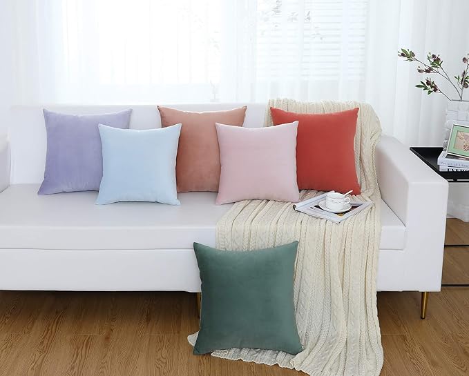Jeneoo Comfy Soft Thick Velvet Throw Pillow Covers Decorative Solid Square Couch Cushion Cases for Bedroom Sofa Car Decor (Black, 18 x 18 Inches, 2 Pieces)