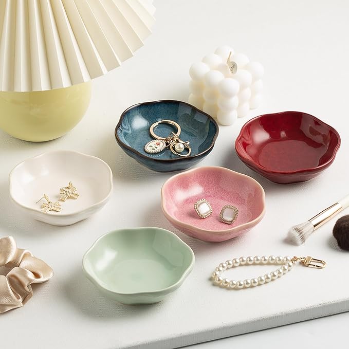 Ceramic Ring Dish Flower Jewelry Holder Dish Cute Jewelry Dish Tray Trinket Dish Small Decorative Tray Key Bowl Room Decor Aesthetic for Mom Best Friend Sister (pink)