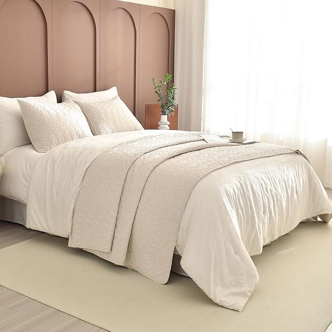 Sanracie Oversized Queen Quilt Bedspread Set 102"*118", 100% Cotton Coverlet Queen Size Wheat Colored Super Soft and Cozy Extra Large Cloud Leaves Quilting Bed Quilts for All Season