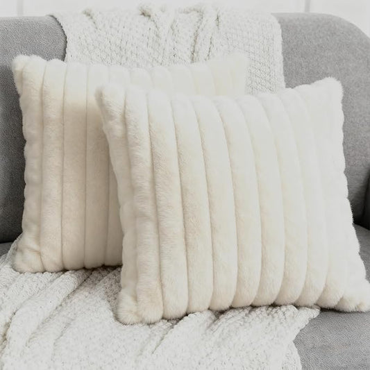 2 Pack 18x18 Pillow Cover Velvet Pillow Covers, Faux Fur Square Throw Pillow Covers for Living Room Decorations Throw Pillow Case, Throw Pillow Cover Cushion Cover for Home Sofa Bedroom Car, Apricot