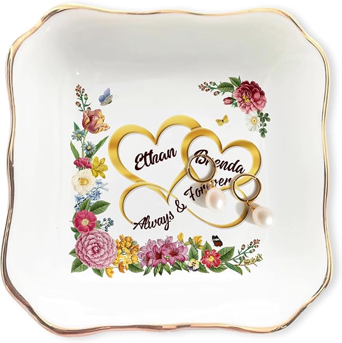 Personalized Mr and Mrs Jewelry Dish Wedding Gift for Couple, Custom Ring Holder Tray, Newlywed Engagement Trinket Plate, Ceramic Ring Dish, Romantic Gift Idea for Bride and Groom