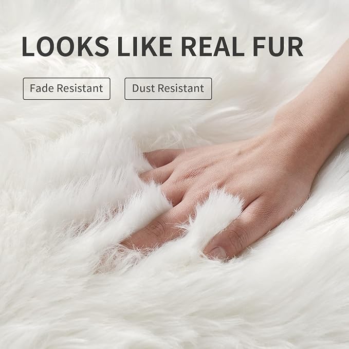 Tangsoo White Round Faux Fur Rugs, Sheepskin Round 3ft Soft Small Circle Rugs, 3x3 Fuzzy Plush Fur Rug, Shag Circular Rug Floor Carpet for Bedroom Kids Room, Nursery, Girls Room, Dorm