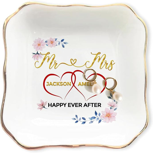 Personalized Couple Ring Dish Engagement Gifts for Wedding, Mr and Mrs Jewelry Tray, Ceramic Ring Holder, Bridal Shower Gift for Wife Husband, Romantic Love Gift for Married Couples