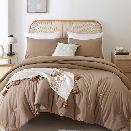 ROSGONIA Queen Comforter Set Dark Khaki Brown, 3pcs Bedding Comforter Sets(1 Comforter & 2 Pillowcases) All Season Lightweight Bedspread Blanket Quilt