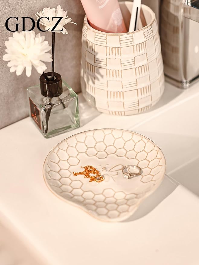 GDCZ Ceramic Jewelry Tray, 5.3" Decorative Dish, Personalized Jewelry Trays Tray with Pattern, Gifts for Friends, Sisters and Women,Set of 2 (White)