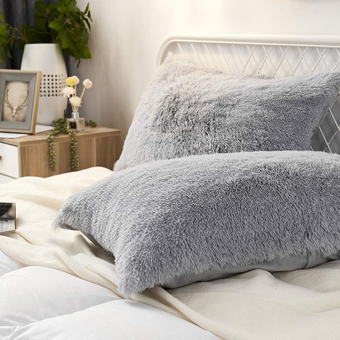 Uhamho Set of 2 Standard Faux Fur Throw Pillow Covers Soft Velvet Decorative Pillowcases Zipper Closure (Light Gray, 20"x26")