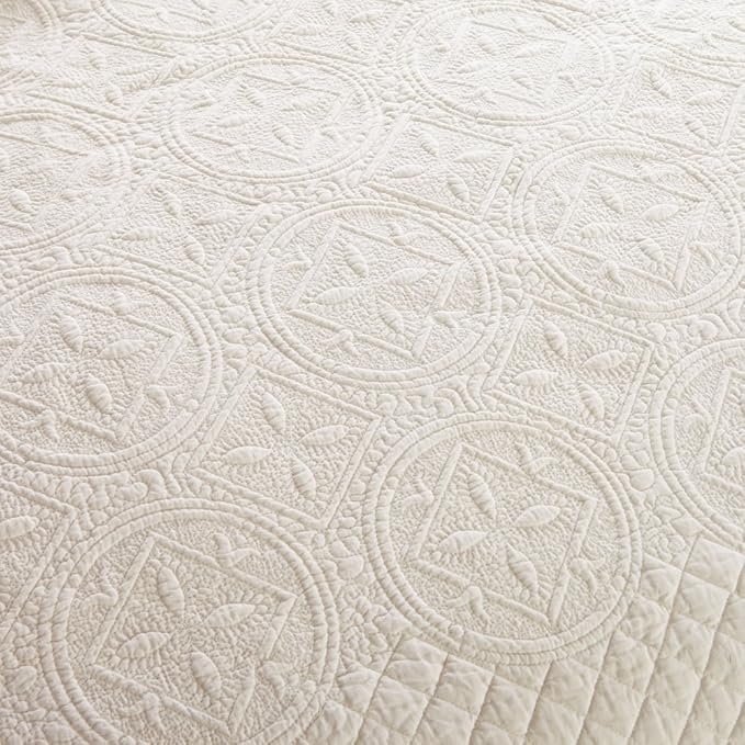 Calla Angel Sage Garden Luxury Pure Cotton Matelasse Quilt, King, Ivory