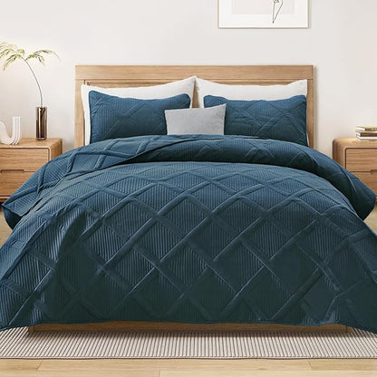 Exclusivo Mezcla Quilts Queen Size - Navy Blue Quilt Set Bedspread with 2 Pillow Shams, Modern Bedding Set with Striped Pattern, Soft Lightweight Bedspreads Queen Size for All Seasons