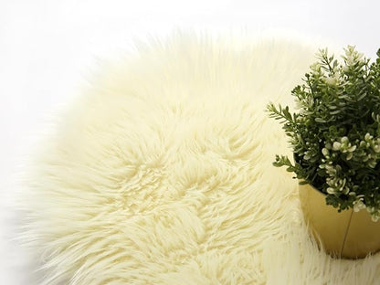 GENIMO 2x3 Fluffy Faux Fur Rug, Ultra Soft Shaggy Sheepskin Rug, High Pile Suede Backed Plush Area Rugs for Bedroom Living Room Indoor Floor Chair Cover Sofa, Cream