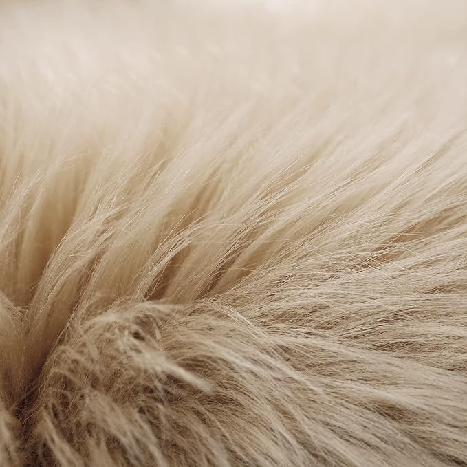 SERISSA Soft Fluffy Rug Beige Faux Sheepskin Fur Rug Shaggy Area Rug for Bedroom Floor Living Room 3x5 Feet