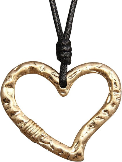 Leather Necklace for Women Boho Choker Necklace Long Cord Leather Pendant Bohemian Neckalce Vintage Alloy Pendant Leather Rope Necklace Wooden Necklaces for Women