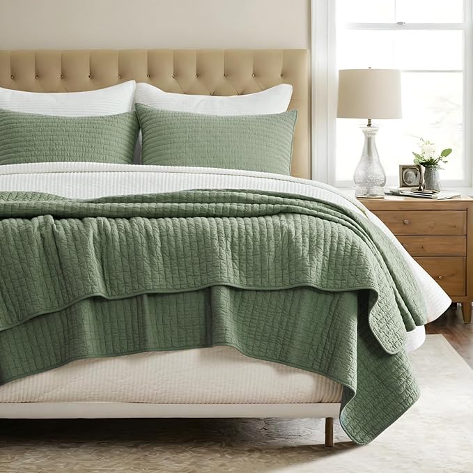 EVERGRACE Cross Stitch Pre-Washed Cotton Quilt Bedding Set King Size, Oversized 3 Pieces Lightweight Bedspread Coverlet for All Season, with 2 Matching Shams, Olive Green,108"x96"