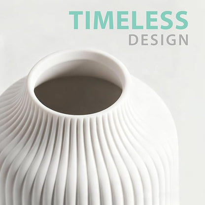 Ceramic Vase in Nordic Style, Decovase for Pampas Grass as Boho Deco, Vase White Matt 8 inch for Flowers, Scandinavian Design Home Decoration for Fresh Flowers, Dried Flowers (Size M)