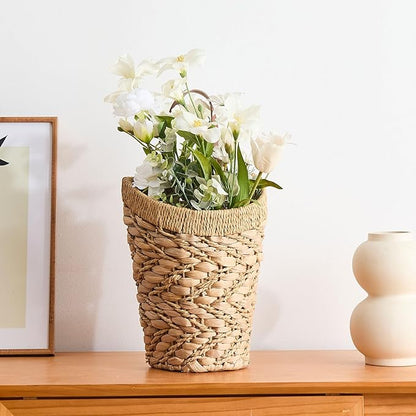 Handwoven Front Door Basket Water Hyacinth Wall Hanging Basket Decorative Boho Mounted Organizer for Dried Flower Plants Storage Basket for Garden, Home, and Farmhouse Décor