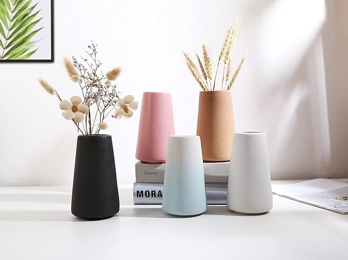 Ceramic Vase, Brown Vase, Modern Minimalist Decor, Farmhouse Vase, Perfect Decorative Vase for Living Room Decor and Various Holiday Vases As Decoration for Others. (Light Brown)