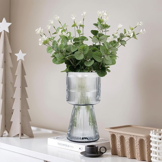 VECELO Modern Ribbed Glass Vase, Clear Flower Vase for Table Centerpiece, Modern Glass Vase for Living Room, Bedroom, Dining Table, Entryway, Office, Wedding, 7.5 Inches