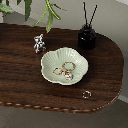 Flower Shape Ring Tray, Key Bowl, Ceramic Trinket Tray Decorative Jewelry Dish for Rings Necklace Earring Key Watch, Home Decoration for Friend Sister Mom