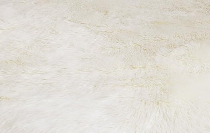 SAFAVIEH Faux Sheep Skin Collection 4' x 6' Ivory FSS115A Silken Glam 2.35-inch Thick Area Rug