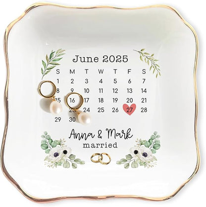 Personalized Wedding Date Ring Dish Gifts for Couples, Married Jewelry Tray Ring Holder, Wedding Gifts for Women Newlywed Future Bride To be, Anniversary Engaged Gift for Mr Mrs Wife Husband