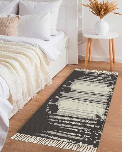 Rustic Bear Hallway Runner Rug 2X6 Ft Kitchen Carpet, Washable Woven Forest Animal Rustic Cabin Throw Carpet with Tassel, Non-Shedding Farmhouse Vintage Nature Scenery Art Bedroom Laundry Rugs