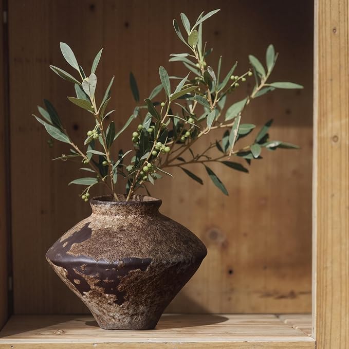 Wabi Sabi Rusty Vintage Vase, 6.1" Tall Wabi Sabi Decor Rustic Farmhouse Pottery Vase for Centerpiece, Textured Pottery Flower Vases for Home Decorative, Table, Living Room, Bedroom, Bathroom, Kitchen