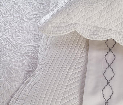 Calla Angel Sage Garden Luxury Pure Cotton Quilt, Queen, White
