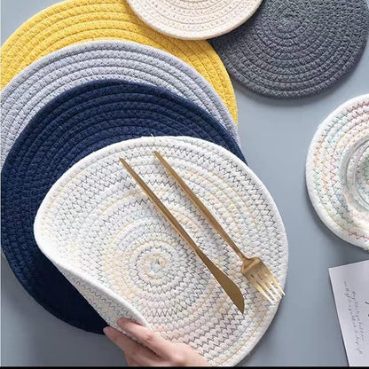 6 Pack Round Woven Placemats,13.8 inch Plate Chargers Mixed Brown Thick Place Mats Cotton Rope Braided Tablemats Rattan Mats for Christmas Table Decoration