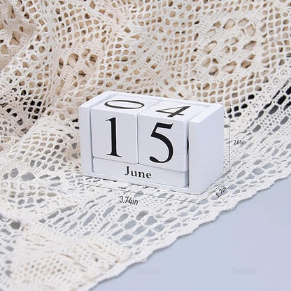 AUEAR, Wooden Block Perpetual Desk Calendar Desktop Cube Rustic Chic Number for Home Office Decoration (White, 1 Pack)