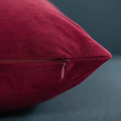 Throw Pillow Covers 18x18 Christmas Burgundy: 2 Pack Cozy Soft Velvet Square Decorative Pillow Cases for Farmhouse Home Decor