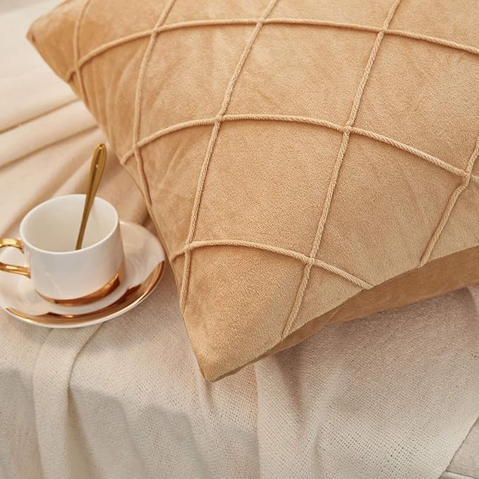 JAUXIO Diamond Pinch Pleated Crystal Velvet Pillowcases 2 Pack Solid Pintuck Throw Cushion Cover for Home Decor Hidden Zipper Closure (Camel, Standard)