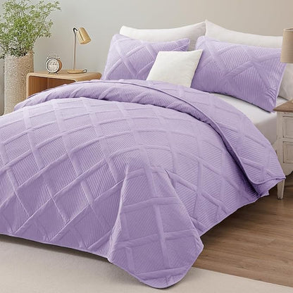 Exclusivo Mezcla Twin Size Quilt Set - Lilac Quilts Bedding Set with 2 Pillow Shams, Modern Bedspread with Striped Pattern, Soft Lightweight Bedspreads Coverlets for All Seasons