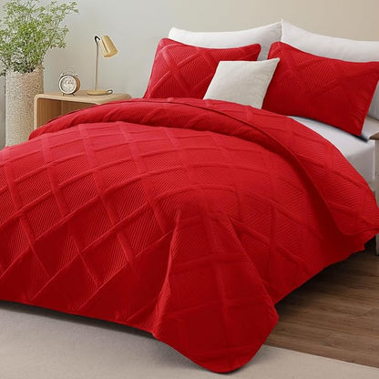 Exclusivo Mezcla Twin Size Quilt Set - Red Quilts Bedding Set with 2 Pillow Shams, Modern Bedspread with Striped Pattern, Soft Lightweight Bedspreads Coverlets for All Seasons