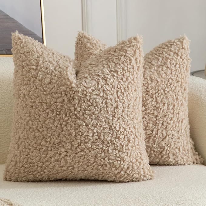 Yaertun Pack of 2 Faux Fur Throw Pillow Covers Decorative Sherpa Boucle Pillow Covers Fuzzy Soft Pillowcases Sheepskin Fleece Cushion Case for Couch Sofa Bed Living Room 18x18 Inch Oatmeal