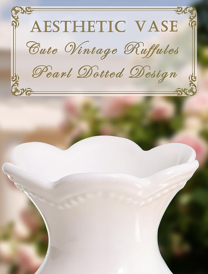 Cute White Ceramic Flower Vase, Cute White Vases for Flowers, Scalloped Girly Clean Girl Aesthetic Stockholm Style Cutecore Kawaii Room Bedroom Decor for Women Teen Girls
