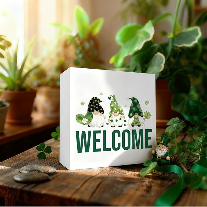 St. Patrick's Day Welcome Decor Wooden Box Sign, Irish Gnome Tabletop Welcome Sign for Home Entryway Shelf Desk, Cute Farmhouse Holiday Wooden Decoration for Irish Theme Home 5 x 5 Inches