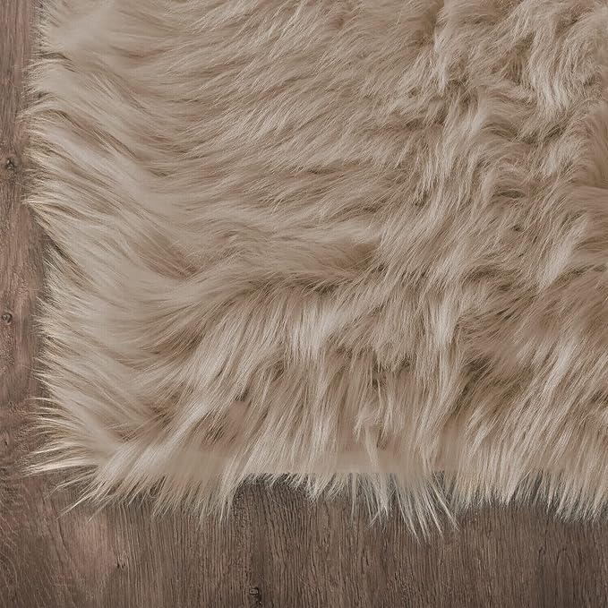 Latepis Shag Area Rug 6.7x10 Light Brown Beige Washable Faux Fur Fuzzy Rugs for Living Room Sheepskin Rugs for Bedroom Room Soft Accent Carpet Home Decor Rectangle