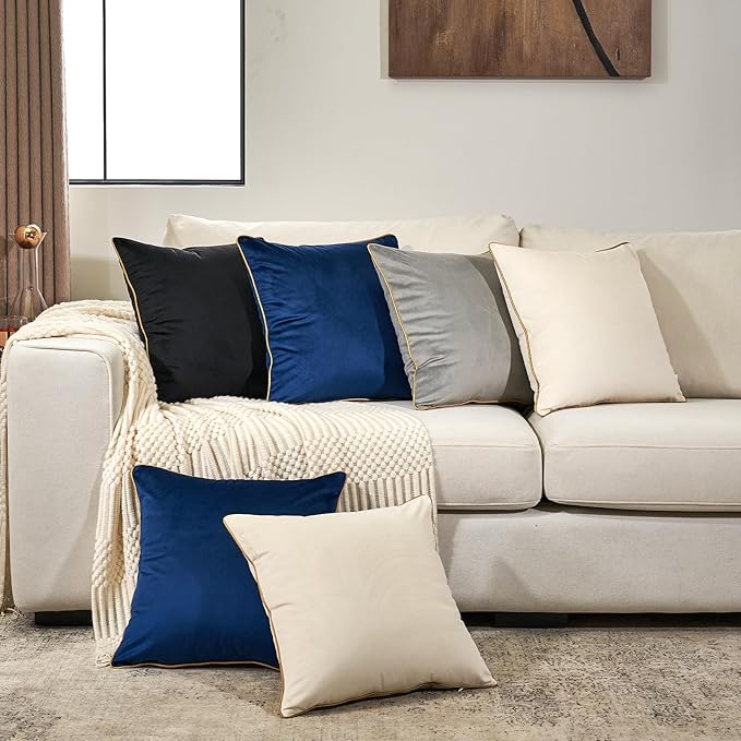 Aeckself Pack of 2 Luxury Velvet Square Pillow Covers Modern Decorative Pillowcase Comfortable Soft Solid Cushion Case for Sofa Bedroom Car Living Room 18 x 18 Inch, Navy Blue 45 x 45cm