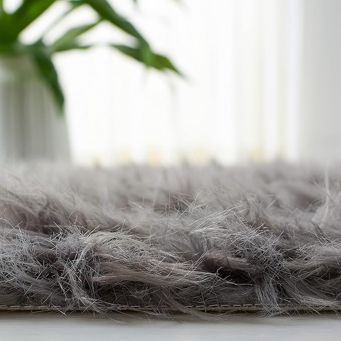 SAFAVIEH Faux Sheep Skin Collection 8' x 10' Grey FSS115D Silken Glam 2.35-inch Thick Area Rug