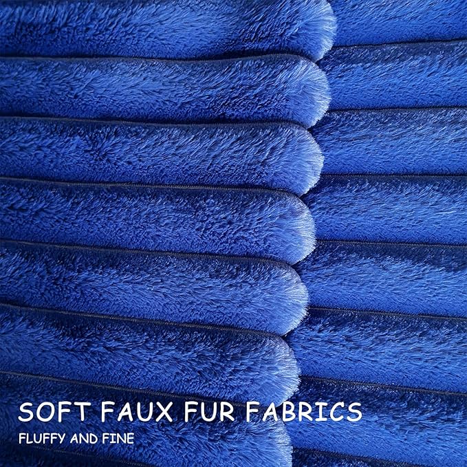 2 Pack 22x22 Pillow Cover Velvet Pillow Covers, Faux Fur Square Throw Pillow Covers for Living Room Decorations Throw Pillow Case, Throw Pillow Cover Cushion Cover for Home Sofa Bedroom Car, Navy Blue