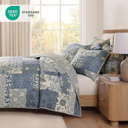 CASAAGUSTO King Size Quilt Set - 3 Pieces Patchwork Blue Quilt Bedding Set, Lightweight King Bedspread Coverlet, Reversible Floral Bed Cover for All Seasons (106"x94", 1 Quilt + 2 Pillow Shams)