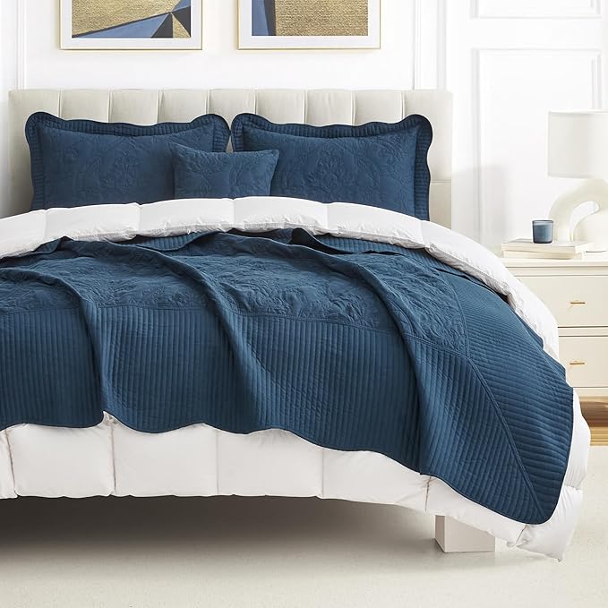 CHIXIN Oversized Bedspread Coverlet Set King Size - Lightweight Bedding Cover - Beautiful Stitching - 5 Piece Reversible Bedspread - Gorgeous Damask Paisley Pattern (King, Navy)