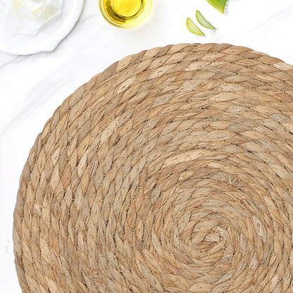 comfoyar Round Hand Woven Placemats Plate Chargers Set of 6, 13Inch Boho Natural Water Hyacinth Braided Place Mats, Heat Resistant Rustic Wicker Rattan Table Mats for Dining Table Farmhouse Decoration