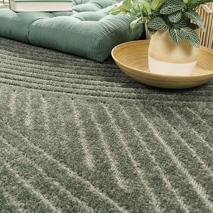 Paco Home Modern Area Rug with Abstract Line Pattern and Contour-Cut in Green, Size: 2'8" x 4'11"